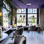 Haarhuis, World Crafted Collection