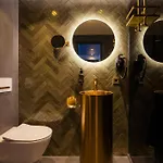 Haarhuis, World Crafted Collection