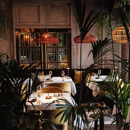 Hotel Haarhuis, Worldhotels Crafted 5*