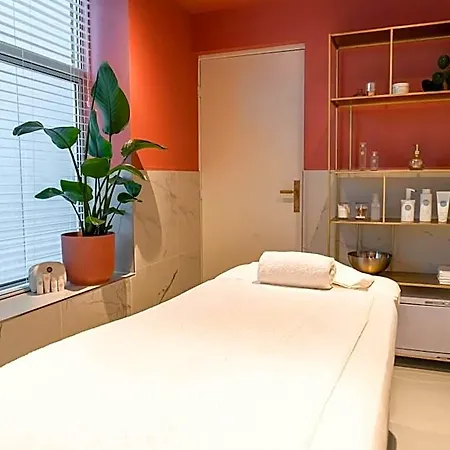 Haarhuis, Worldhotels Crafted Hotel 5*
