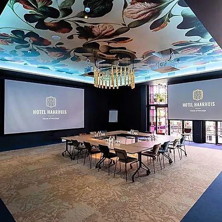 Hotel Haarhuis, Worldhotels Crafted 5*