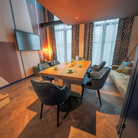Hotel Haarhuis 5*